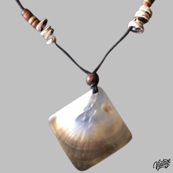 NEW 24” Natural Mother of Pearl w/Coconut & Natural Beads Necklace - Picture 2 of 3